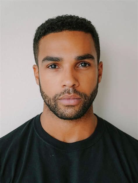 how tall is lucien laviscount